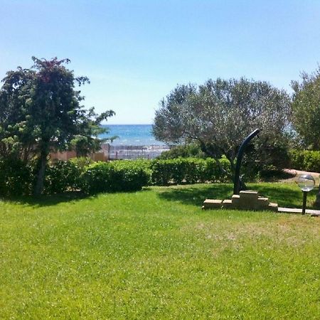 Direttamente Sulla Spiaggia Кастільйоне-делла-Пеская Екстер'єр фото